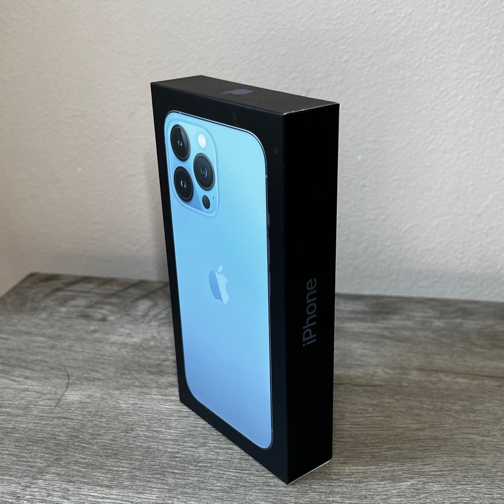 Apple iPhone 13 Pro Sierra Blue Empty Box Only 128 GB No Device/Access